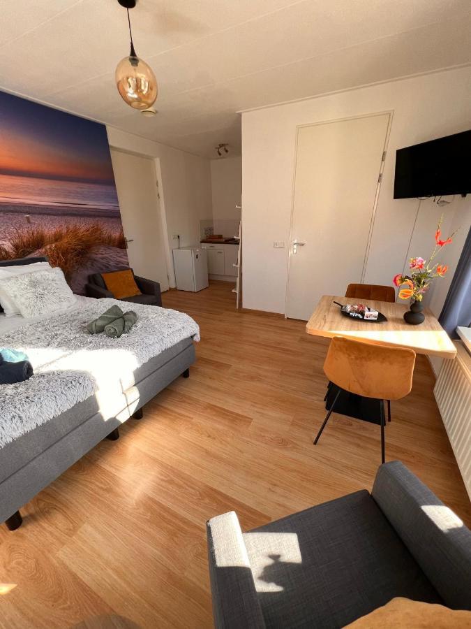 Отель Etoile Aan Zee Враувенполдер Экстерьер фото